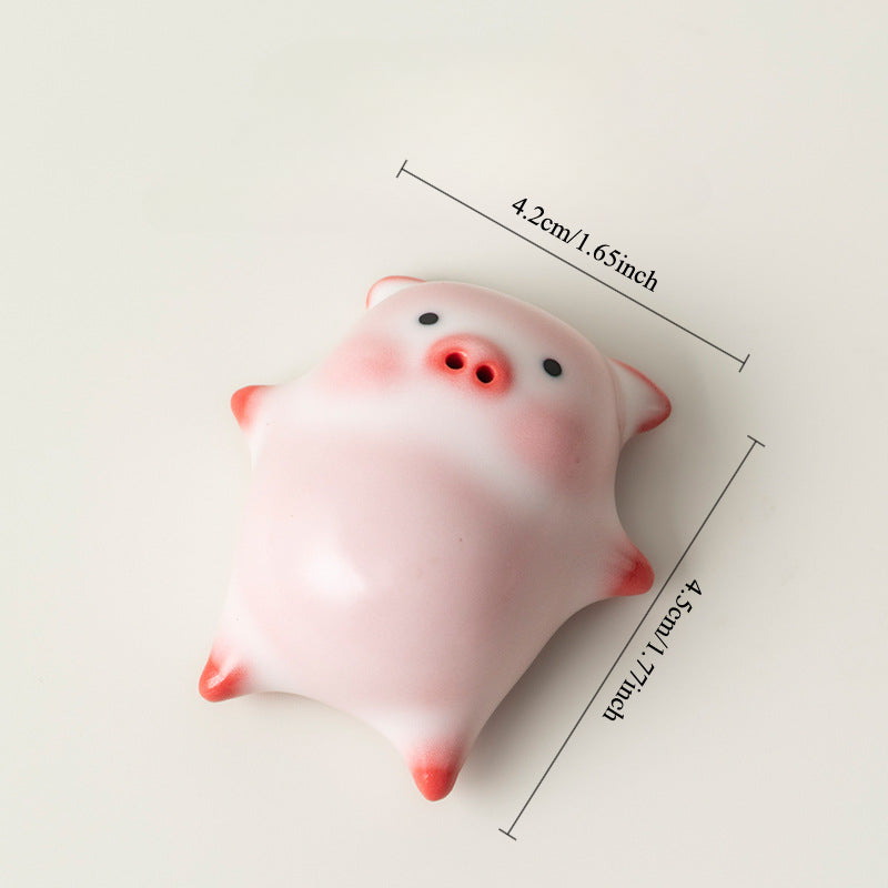 Gohobi Lying Pig Teacup (Tea coaster is sold separately)