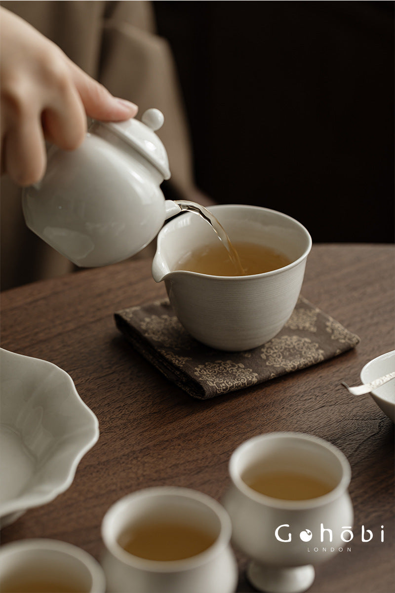 Gohobi Glass Fair Cup with Wood Ash Ceramic Base – Gongfu Tea Pitcher Tea Sea