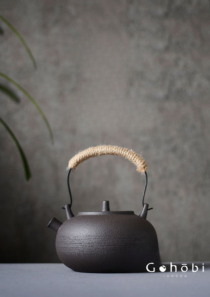 Gohobi Ceramic Tea Kettle – Handmade Household Pottery Teapot (900ml)