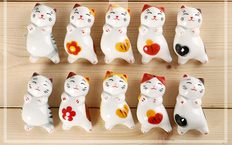 Gohobi Ceramic Lying Down Cat Chopstick Rest