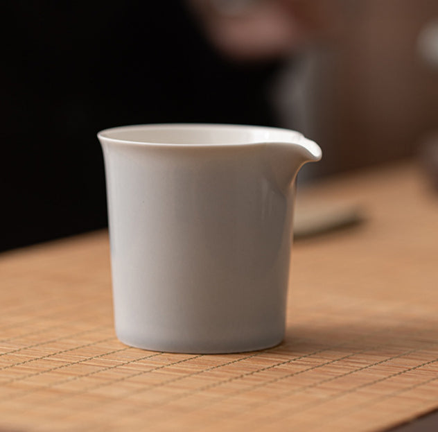 Gohobi Japanese Style Ice Grey Pitcher 003