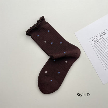Gohobi Japanese Embossed Floral Mid-Calf Socks