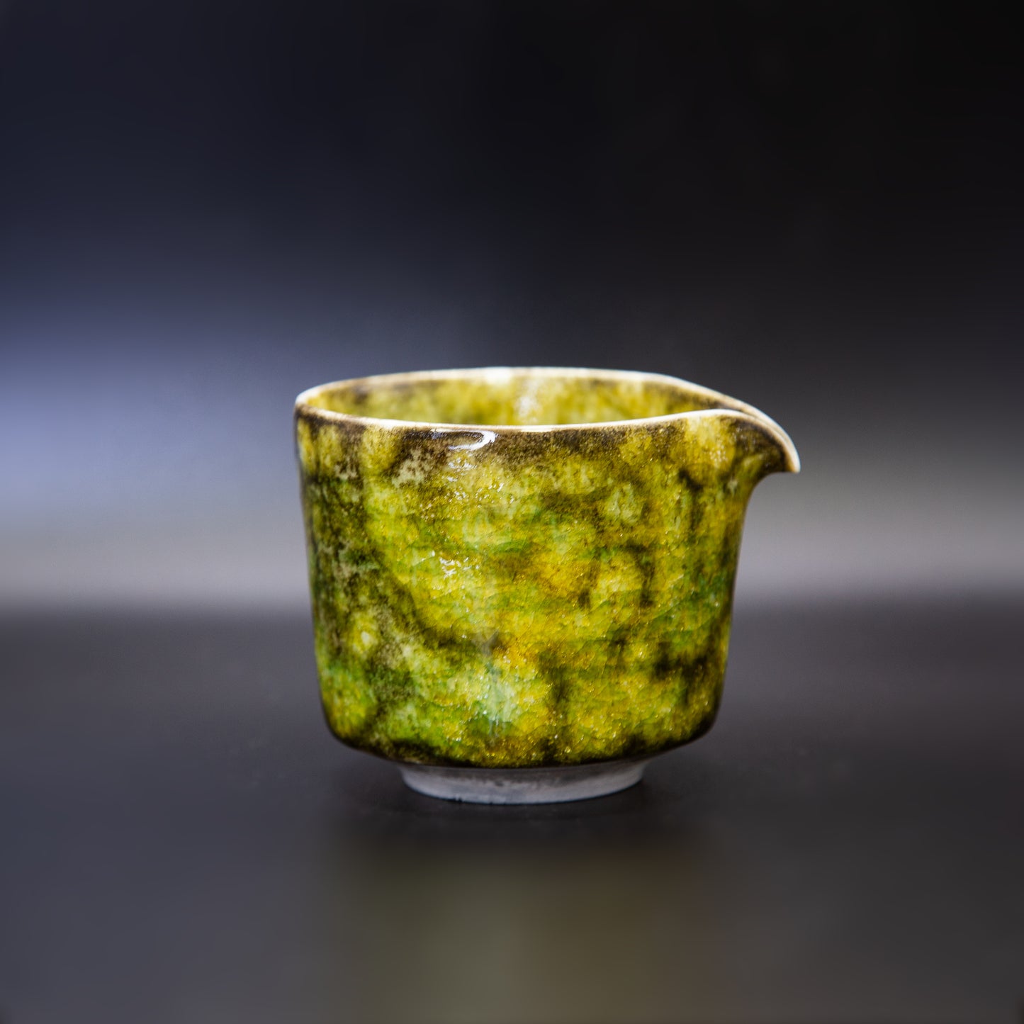 [小霞志野 x Gohobi Gallery] Green Summer Shino Fair Cup Pitcher