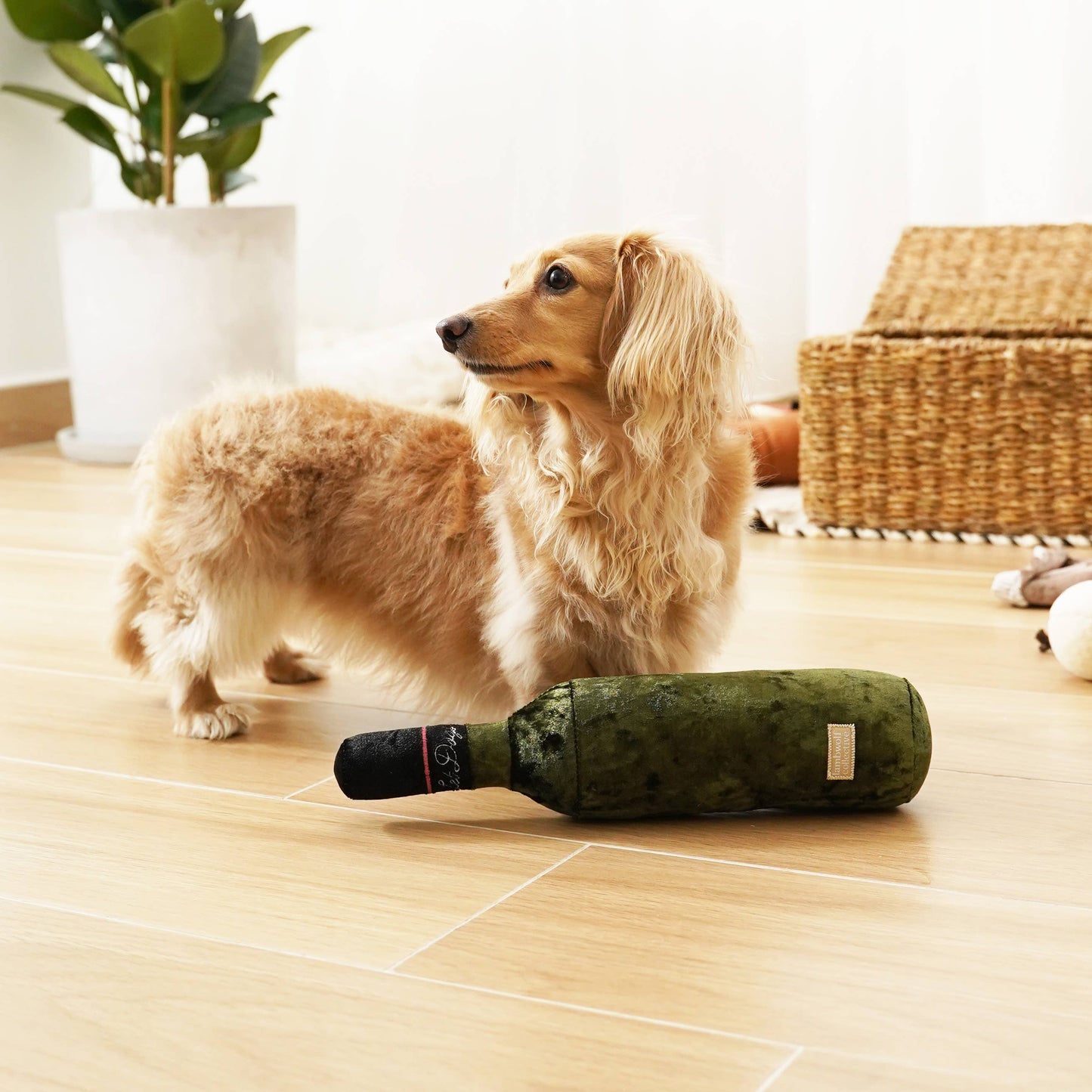 Gohobi x Lambwolf MERLOT//ENRICHMENT DOG TOY