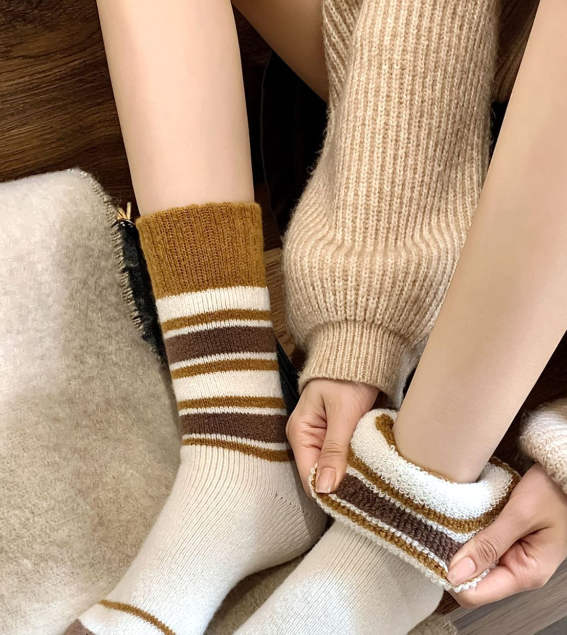 Gohobi Brown Autumn Socks