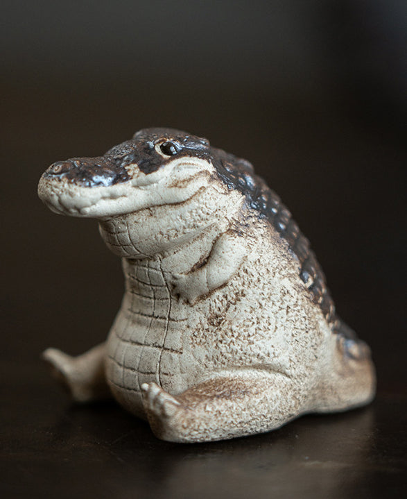 Gohobi Handmade Ceramic YiXing Clay Crocodile Ornament Tea pet