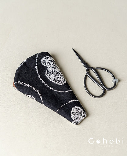 Gohobi Handmade Old Iron Tea Scissors with Storage Bag – Portable Tea Ceremony Accessory