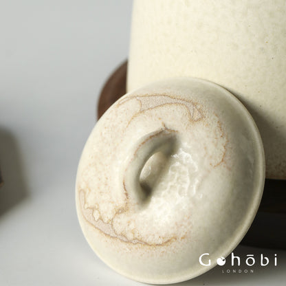 Gohobi Firewood Shino Beam Pot – Handmade 1L Ceramic Teapot