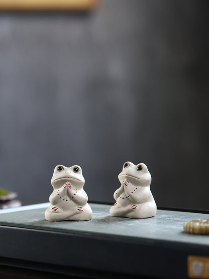 Gohobi Handmade Ceramic YiXing Clay Frog Ornament Tea pet