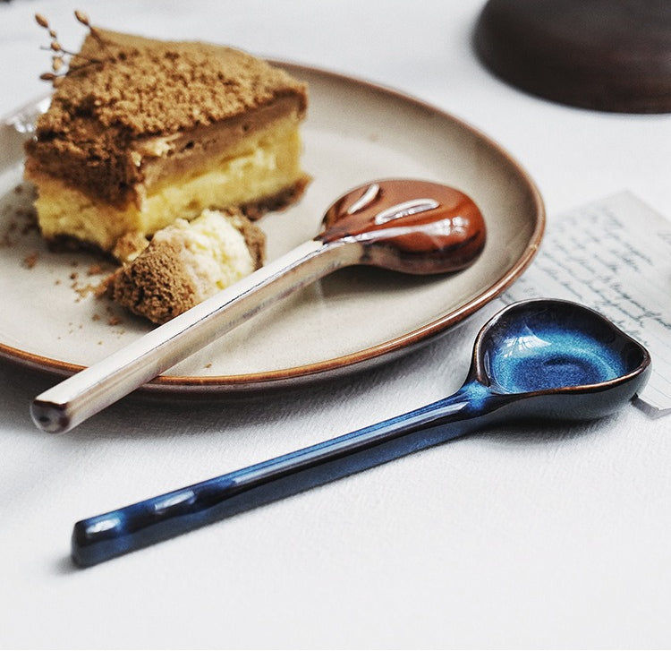 Gohobi Japanese Vintage Ceramic Long-Handle Spoon