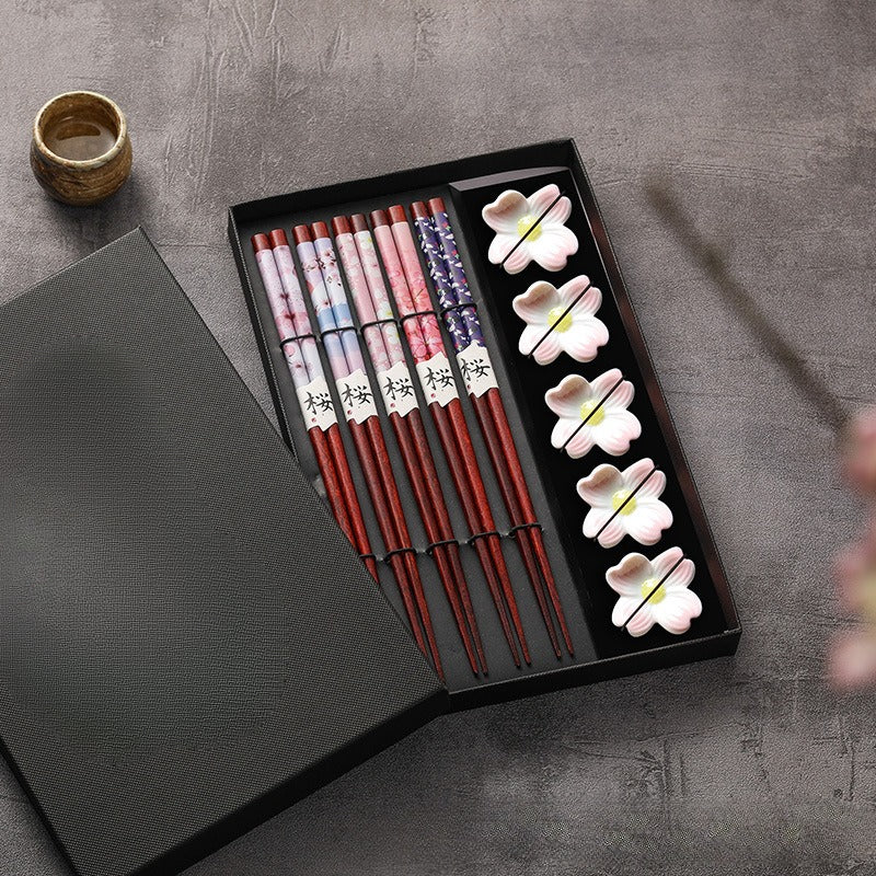 Gohobi A Set of 5 Pairs of Wooden Chopsticks and Rests