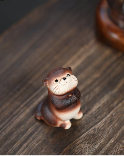 Gohobi Handmade Ceramic YiXing Clay Otter Ornament Tea pet