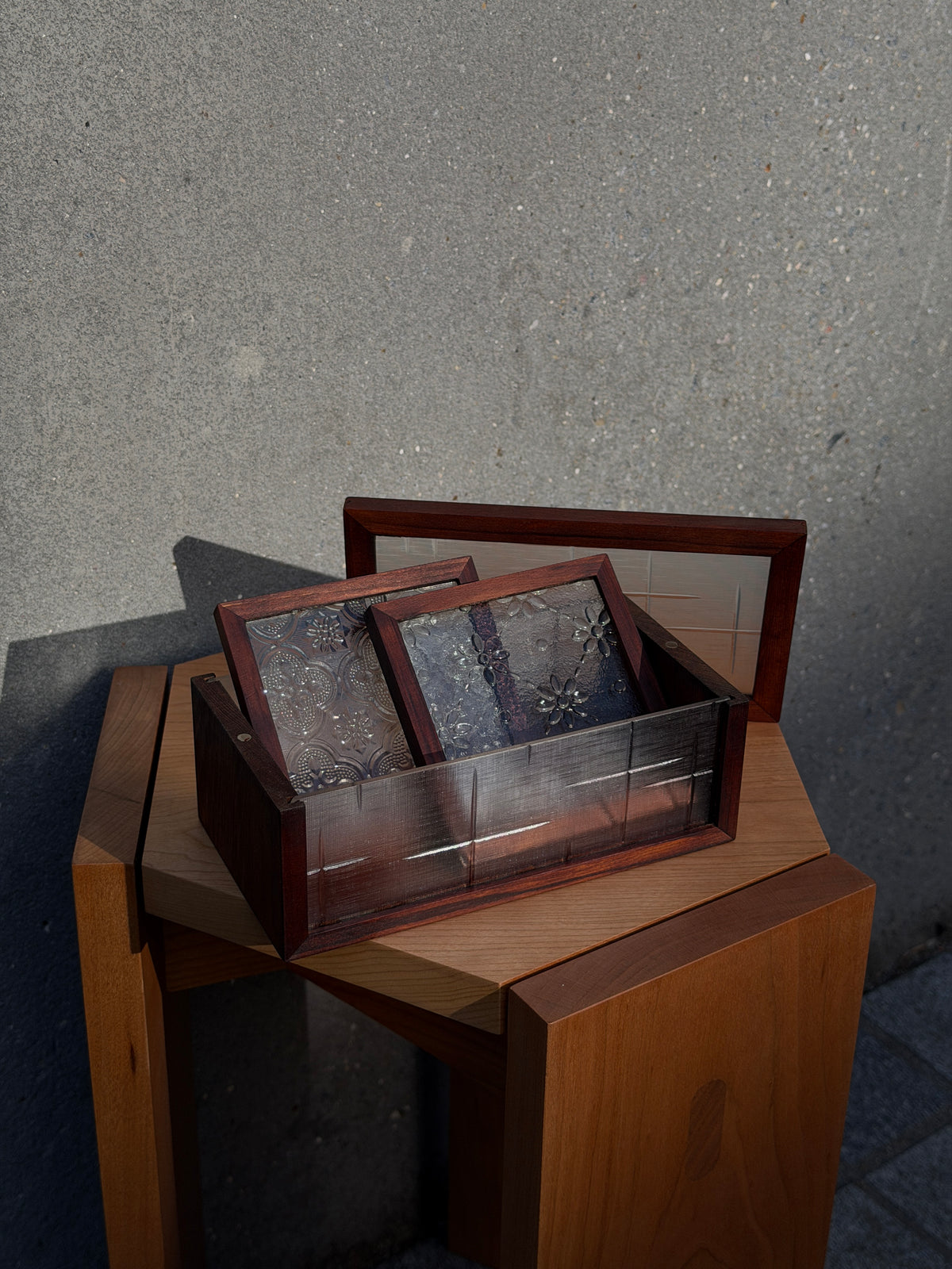 Gohobi Taiwanese Patterned Glass Coaster & Storage Box