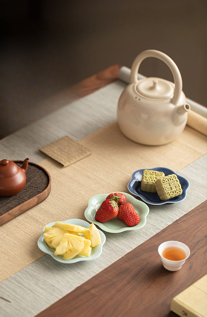 Gohobi Traditional Japanese Glazed Fruit Nuts Small Plate - Cloud 007