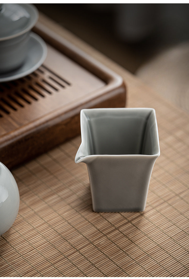 Gohobi Japanese Style Ice Grey and Green Pitcher 001