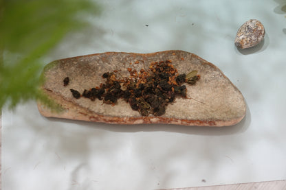 HereThe Osmanthus Oolong –  Loose Leaf