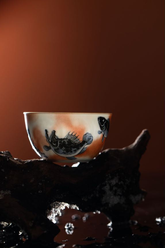 [清本源 x Gohobi Gallery]Blue-and-White Moonflower Pattern with Carp and Perch Small Cavity Cup