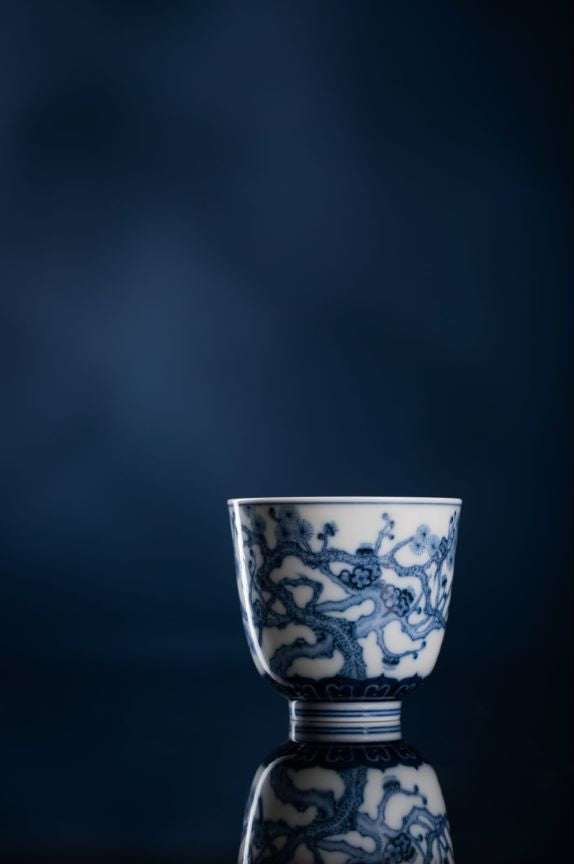 [清本源 x Gohobi Gallery] Gohobi Serenity Cup: Blue Flower Pine, Bamboo, and Plum Design