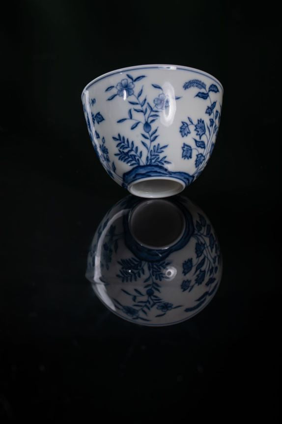 [清本源 x Gohobi Gallery] Blue and White Nine Autumns Prosperity Cup