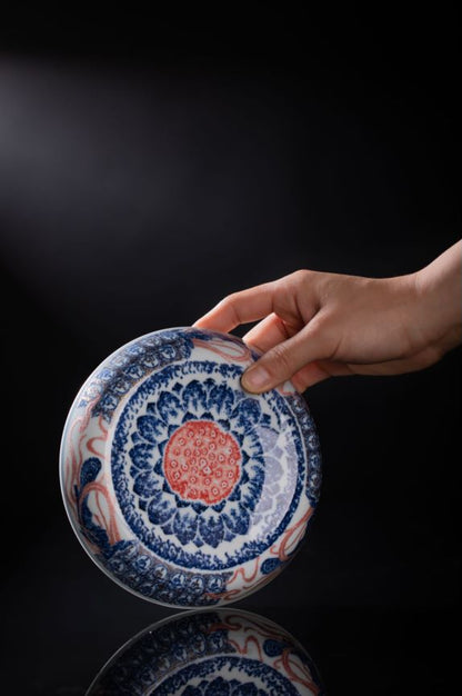 [清本源 x Gohobi Gallery] Blue-and-White Sea Water Pattern with Flying Heavenly Beings and Thousand Buddhas Apple Dish