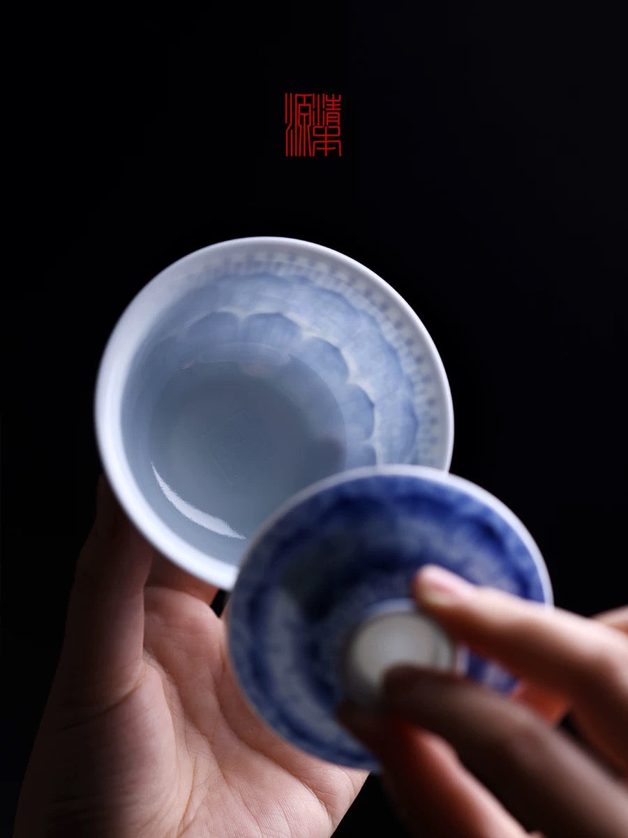 [清本源 x Gohobi Gallery] Double-Dragon Pattern Blue-and-White Twelve-Petal Lotus Gaiwan