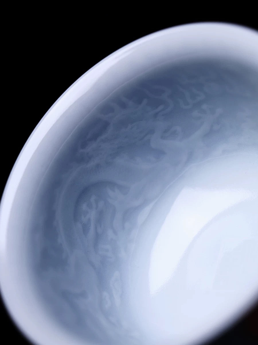 [清本源 x Gohobi Gallery] Double-Dragon Pattern Blue-and-White Twelve-Petal Lotus Gaiwan