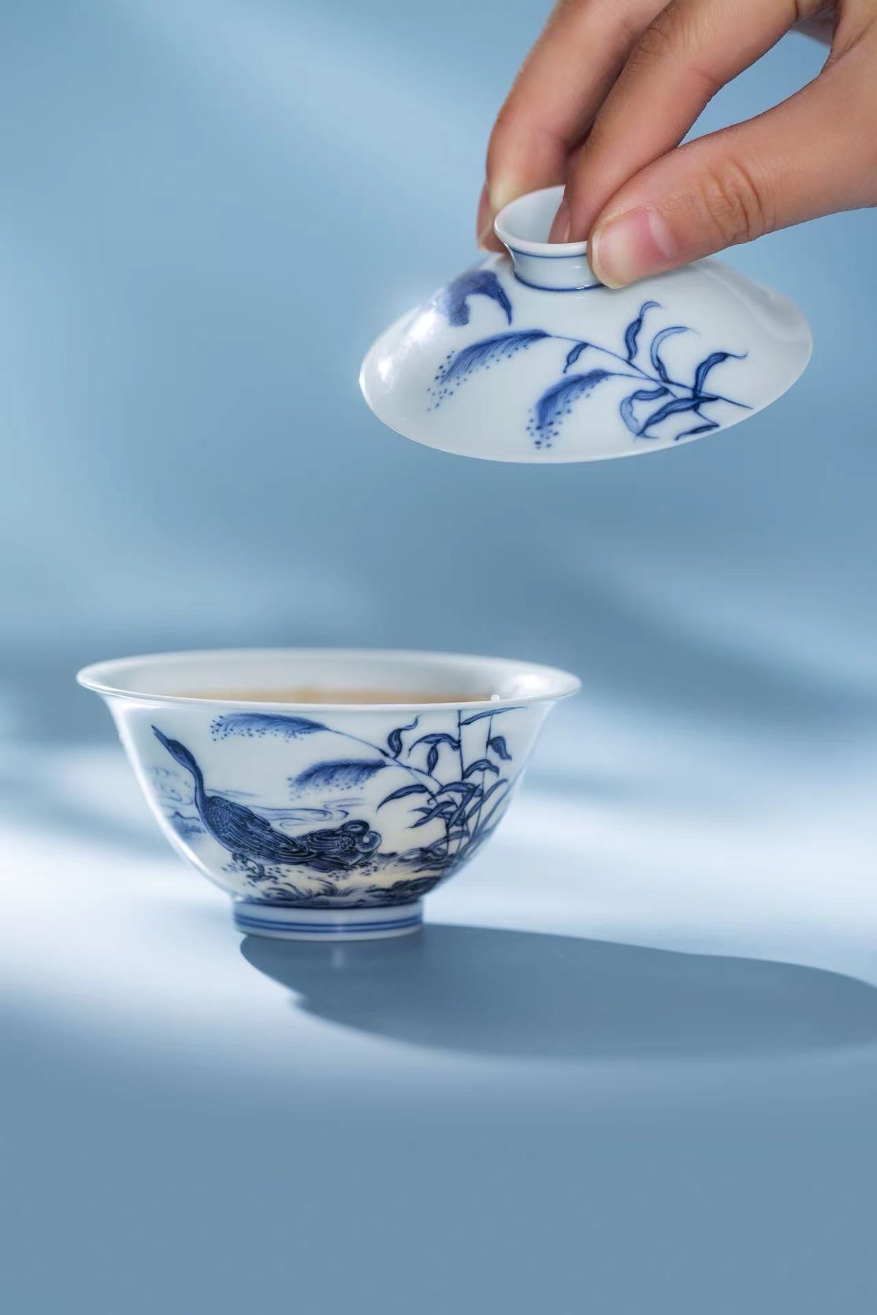 [清本源 x Gohobi Gallery] Blue and White Lotus & Reed Goose Scene Gaiwan