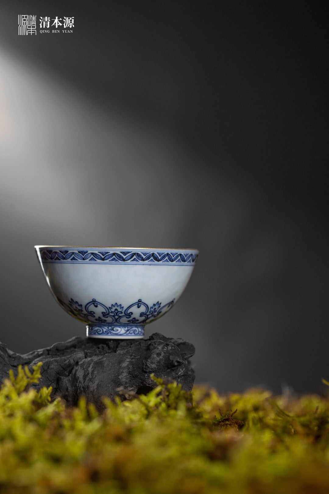 [清本源 x Gohobi Gallery] Blue Lotus Vine Teacup