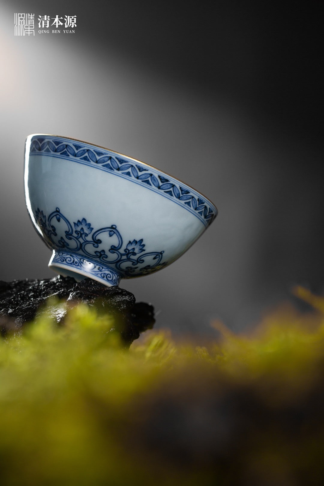 [清本源 x Gohobi Gallery] Blue Lotus Vine Teacup