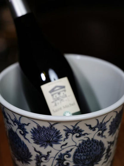 [蔓生敘古x Chingshui Tang] Wood-Fired Kiln Blue and White Lotus & Chrysanthemum Pattern Porcelain Ice Bucket