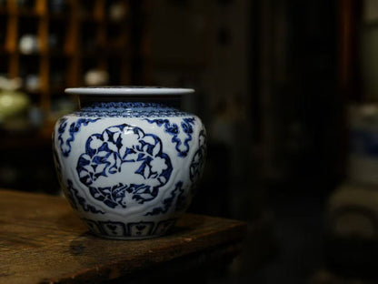 [蔓生敘古x Chingshui Tang] Wood-Fired Chai Kiln Blue & White Floral Bird Jar – 8.5cm Opening, 13.3cm Height