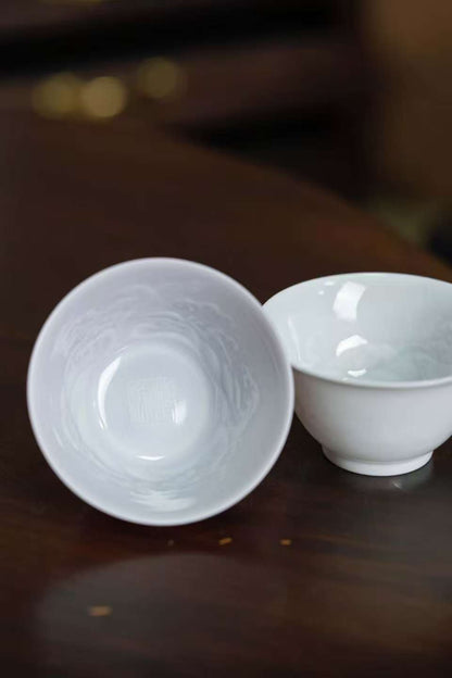 [清本源 x Gohobi Gallery] Inner-Molded Stingray Pattern Small Flared-Rim Cups – Sweet White / Rouge Red (Set of Two)