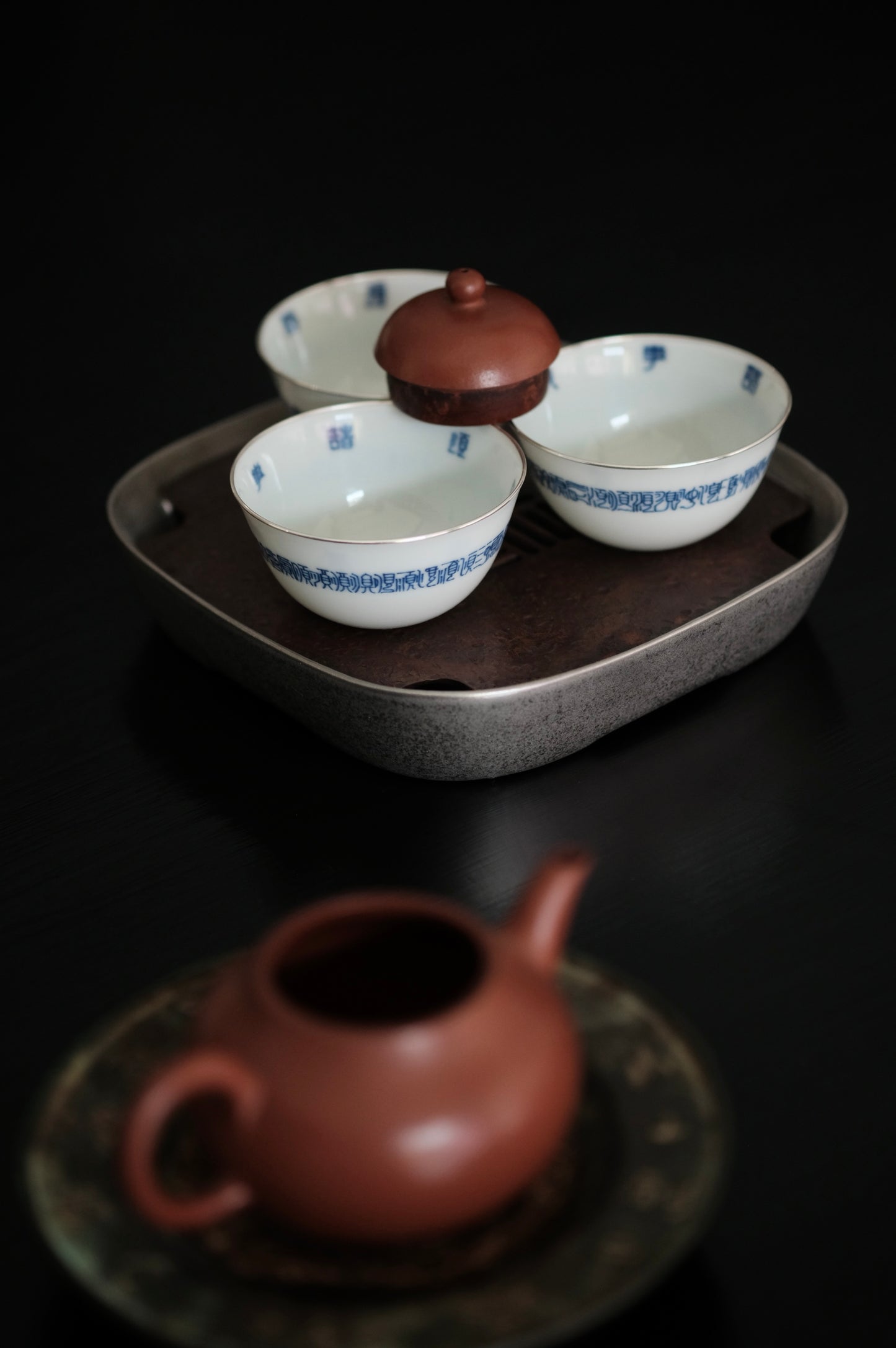 [蔓生敘古x Chingshui Tang] Wood-Fired Kiln Blue and White “Shun”順 Character Cup – Hand-Painted Gongfu Master Teacup