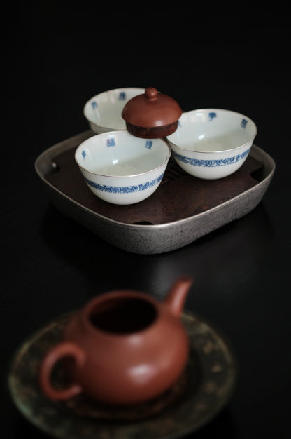 [蔓生敘古x Chingshui Tang] Wood-Fired Kiln Blue and White “Shun”順 Character Cup – Hand-Painted Gongfu Master Teacup