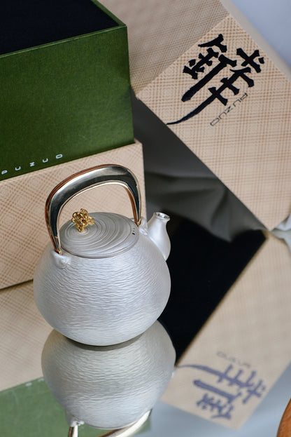 [蔓生敘古x Chingshui Tang]  "Zhe Yue" Silver Teapot – 150ml Handcrafted Silver & Copper Teaware with Moon Handle and Engraved River Pattern