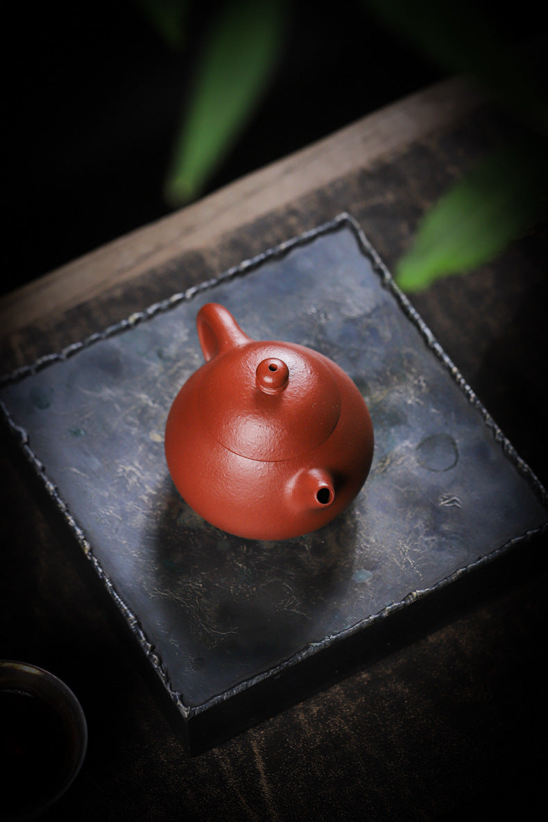 [Chingshui Tang 青水堂] Handmade Yixing Red Zisha Clay Teapot – 150ml Handmade Original Ore Raw Zhuni Clay Wen Dan Style Teapot with Built-in Filter, Small Gongfu Purple Clay Teaware