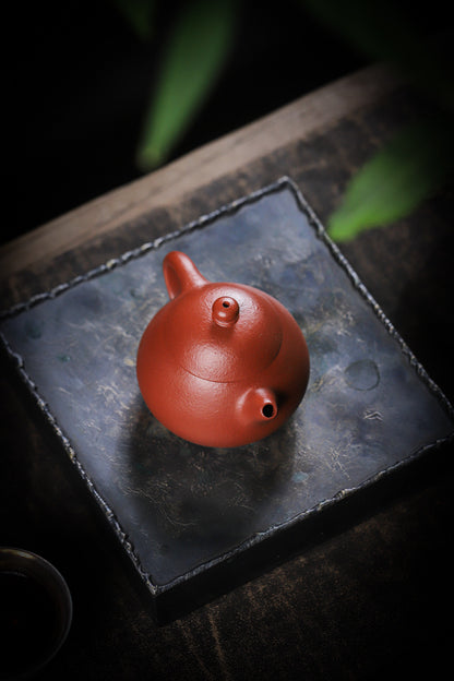 [Chingshui Tang 青水堂] Handmade Yixing Red Zisha Clay Teapot – 150ml Handmade Original Ore Raw Zhuni Clay Wen Dan Style Teapot with Built-in Filter, Small Gongfu Purple Clay Teaware