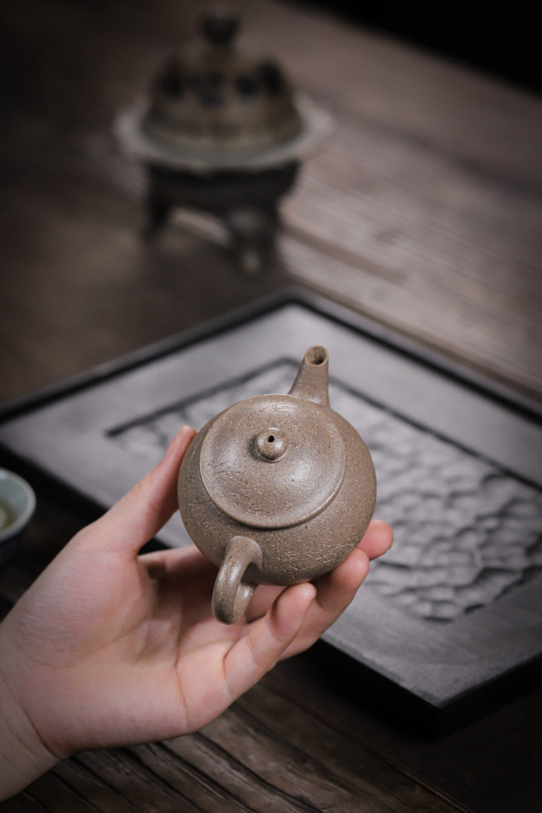[Chingshui Tang 青水堂] Handmade Yixing Zisha Sandy Purple Clay Teapot – 130ml Handmade Original Ore Qing Jiangpo Clay Bala Shui Ping Teapot, Small Gongfu Purple Clay Teaware with Built-in Filter