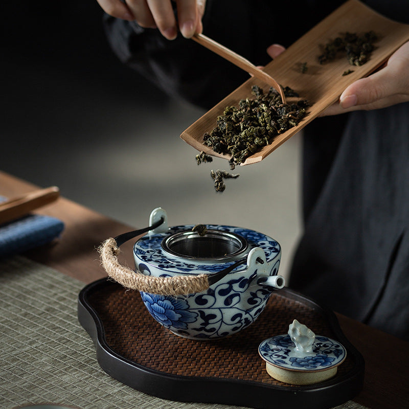 Gohobi Blue and White Porcelain Hemp Rope Handle Teapot