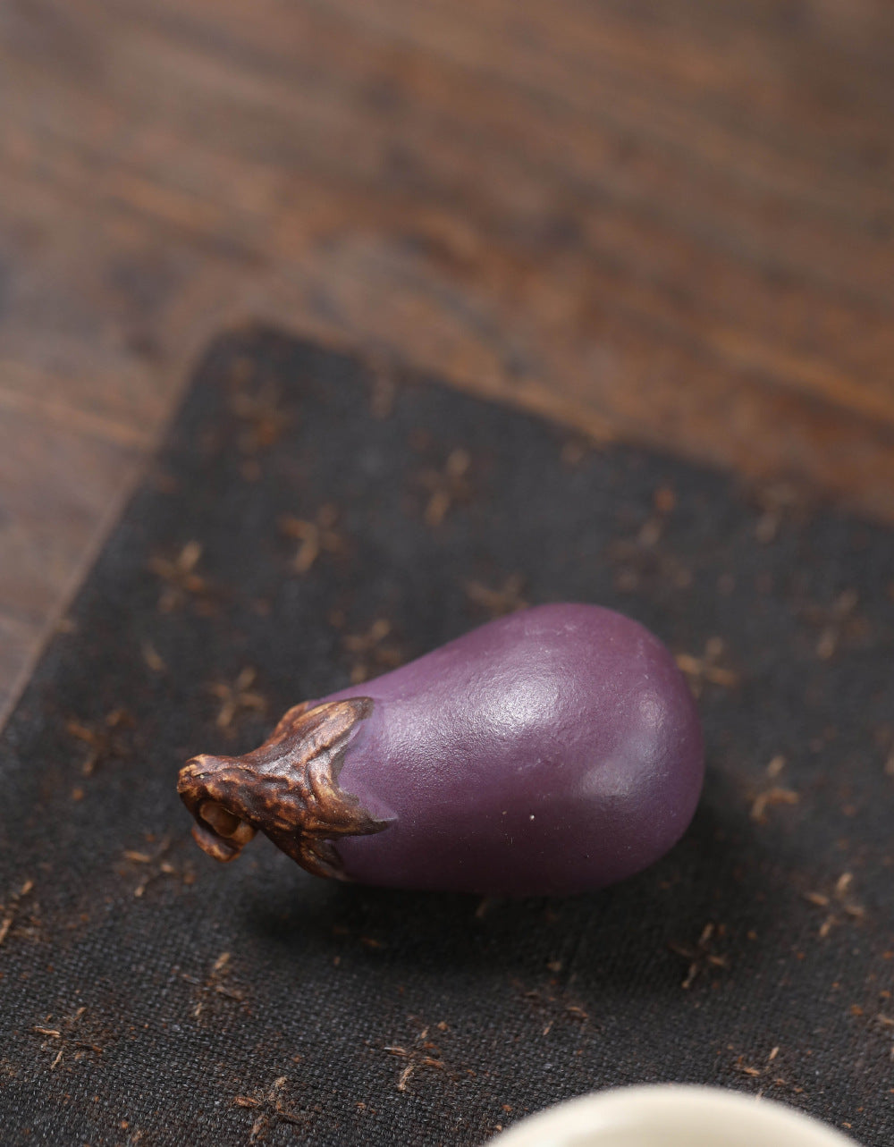 Gohobi Yixing Purple Sand Eggplant Tea Pet
