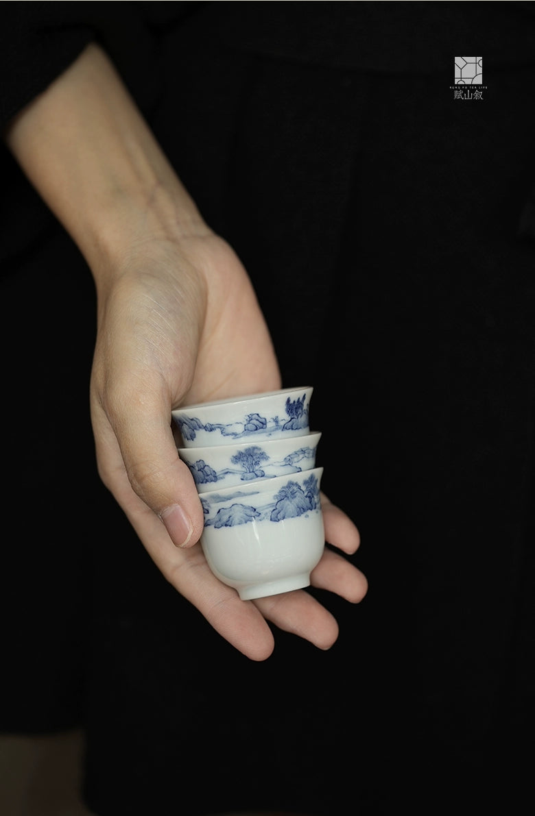 [賦山敘 x Gohobi] Blue and White Landscape Teacup Set – 3pcs Hand-Painted Porcelain Gongfu Cups with Minimalist Brushwork
