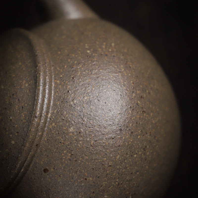 [Chingshui Tang 青水堂] Handmade Yixing Zisha Sandy Purple Clay Teapot – 130ml Handmade Original Ore Qing Jiangpo Clay Bala Shui Ping Teapot, Small Gongfu Purple Clay Teaware with Built-in Filter