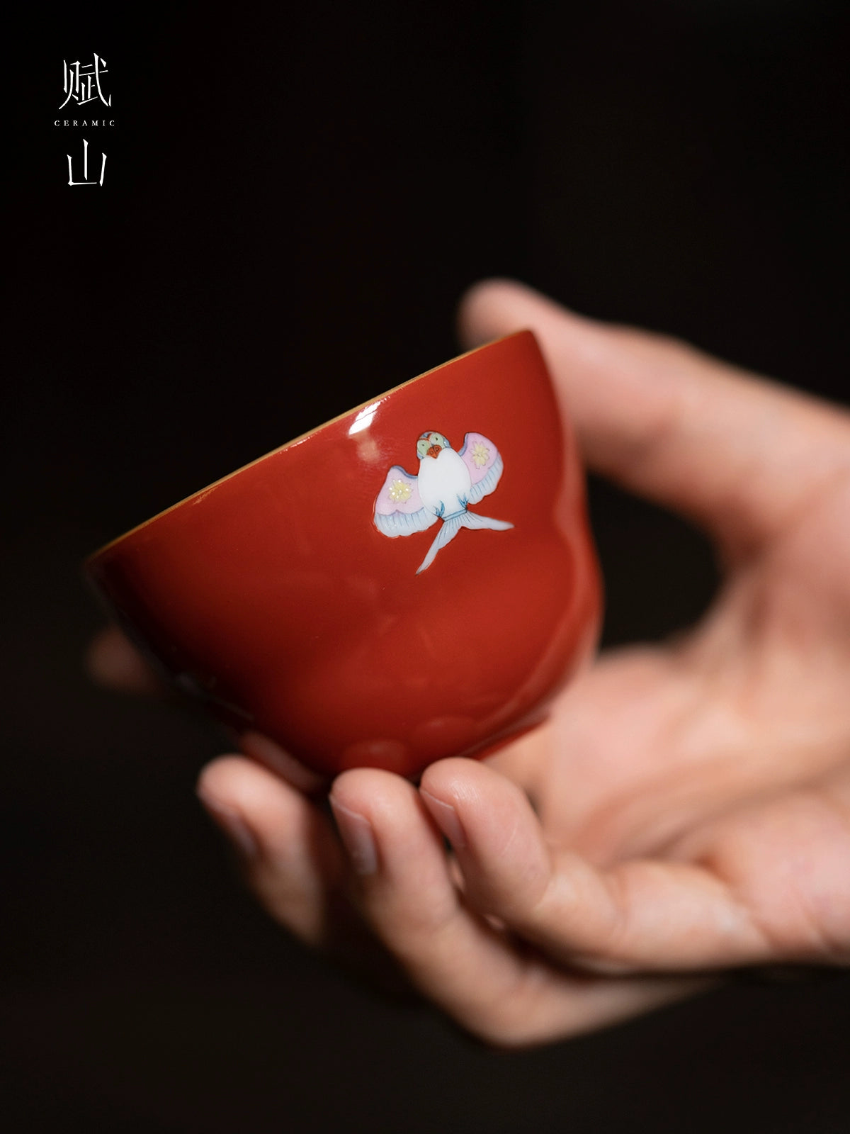 [賦山敘 x Gohobi] “Crimson Childhood” Gaiwan – Handcrafted Jingdezhen Ceramic Tea Bowl with Heat-Resistant Design