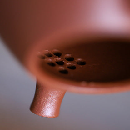 [Chingshui Tang 青水堂] Handmade Yixing Zisha Sandy Purple Clay Teapot – 120ml Handmade Original Ore Jiangpo Clay Shih Piao Style Thin-Walled Teapot, Ideal for Gongfu Tea and Gift Set, Suitable for Da Hong Pao