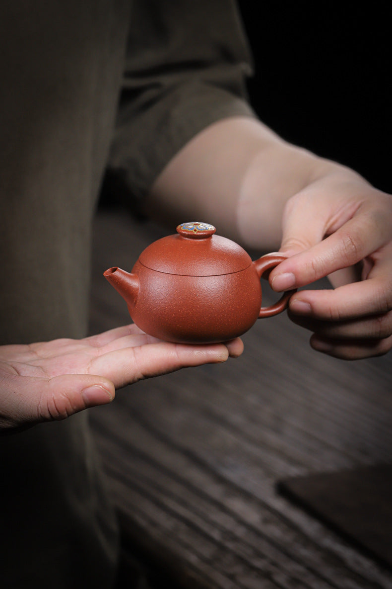 [Chingshui Tang 青水堂] Handmade Yixing Zisha Sandy Purple Clay Teapot – 90ml Handmade Original Ore Jiangpo Clay Bowl-Shaped Teapot, Thin Body with Built-in Filter, Gongfu Small Teaware