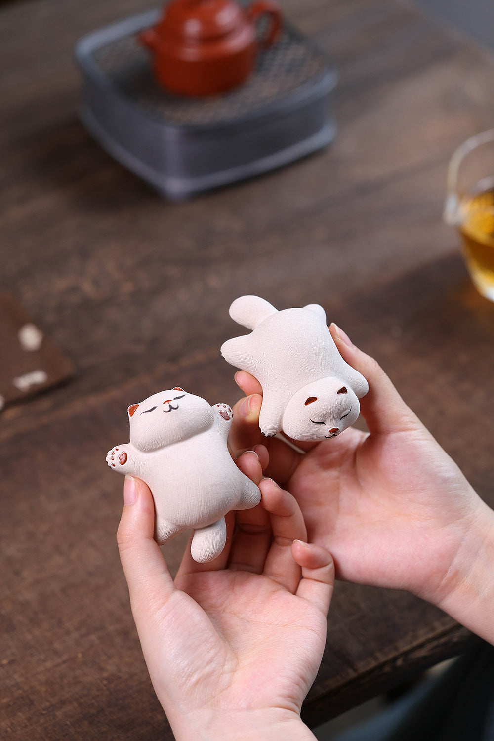 Gohobi Yixing Purple Clay Sleeping Cat Tea Pet – Handmade Lucky Cat Ornament