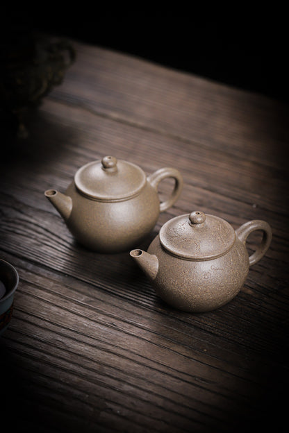 [Chingshui Tang 青水堂] Handmade Yixing Zisha Sandy Purple Clay Teapot – 130ml Handmade Original Ore Qing Jiangpo Clay Bala Shui Ping Teapot, Small Gongfu Purple Clay Teaware with Built-in Filter