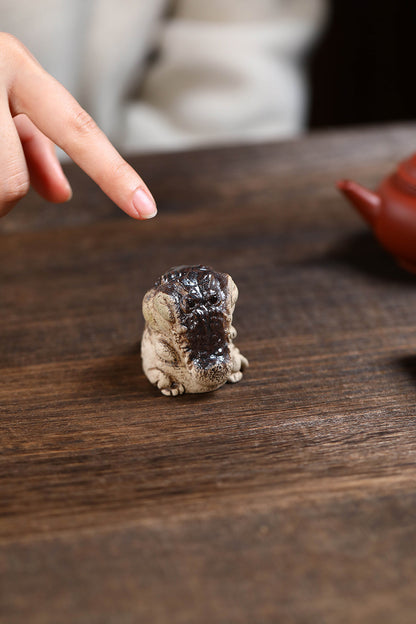 Gohobi Yixing Purple Clay Crocodile Tea Pet – Handmade Wealth Guardian Tea Table Ornament
