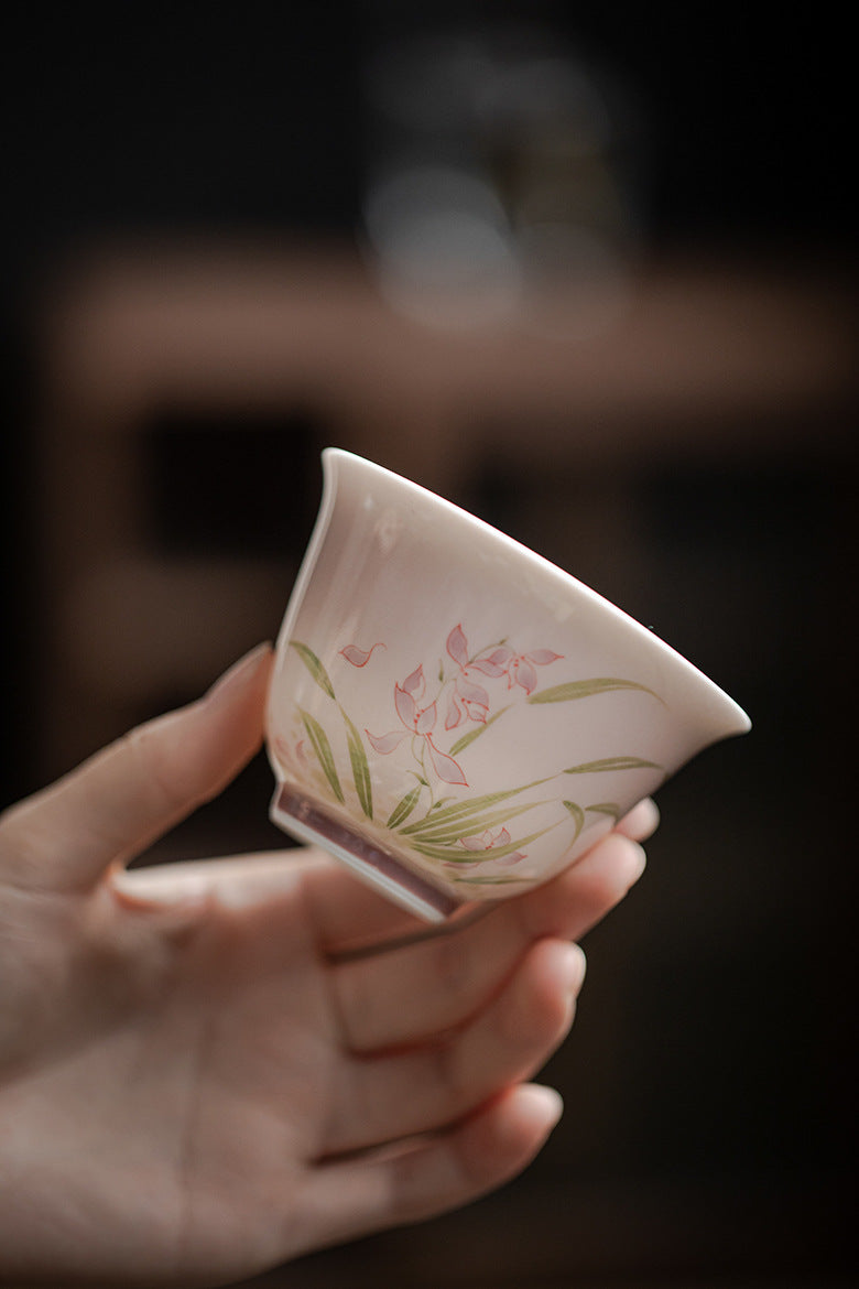 Gohobi White Porcelain Hand-Painted Orchid Gaiwan