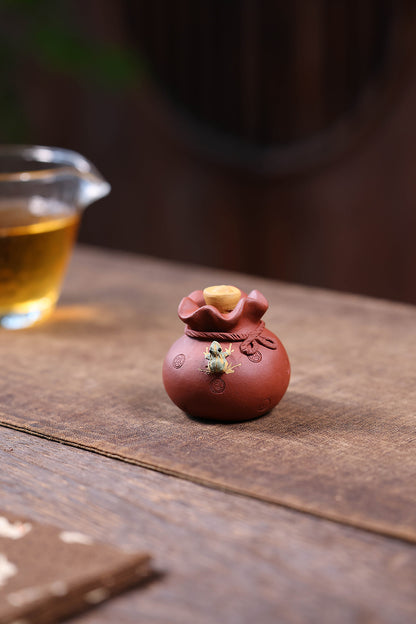Gohobi Yixing Purple Clay Money Bag Frog Tea Pet – Handmade Lucky Ornament